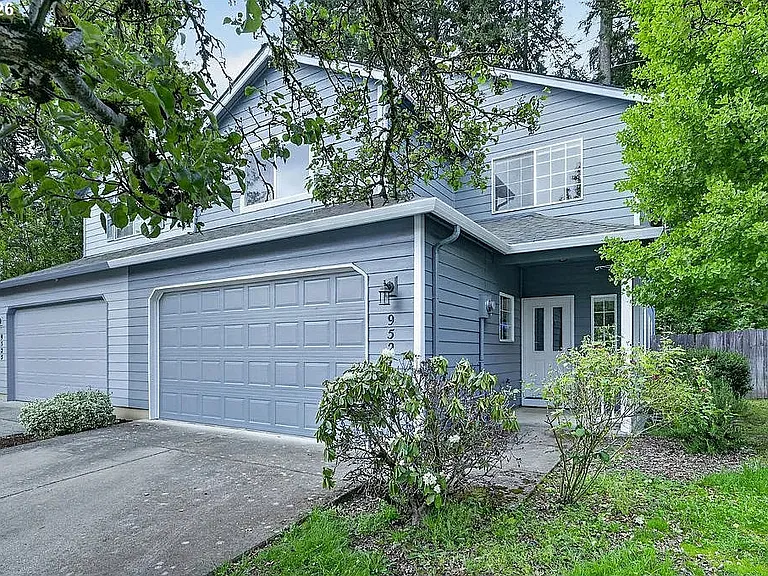 9521 NE Tenny Creek Dr — Photo 2