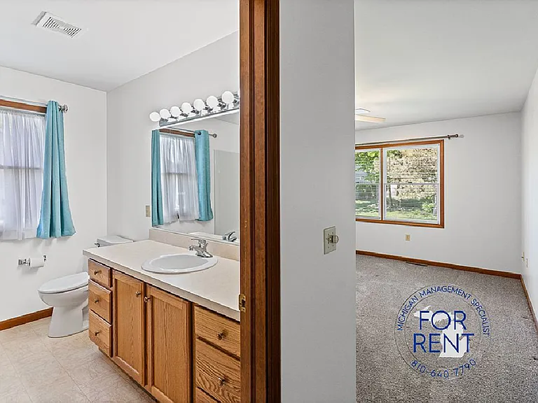 3263 Silverwood Dr — Photo 24