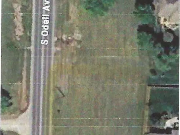 Meadow Ln, Marshall, MO 65340