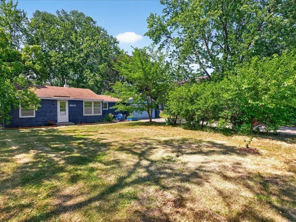 6281 Brunswick Ave N, Brooklyn Park, MN 55429