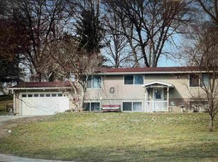 9203 Brandon Rd, La Porte City, IA 50651