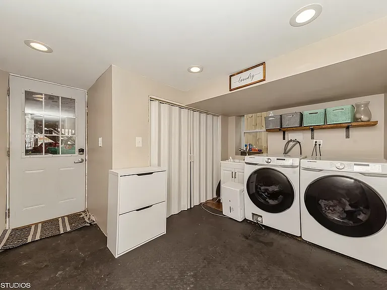 3633 N Nordica Ave — Photo 17