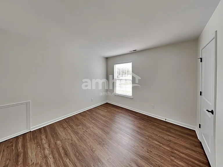 2215 Ambergate Dr — Photo 19