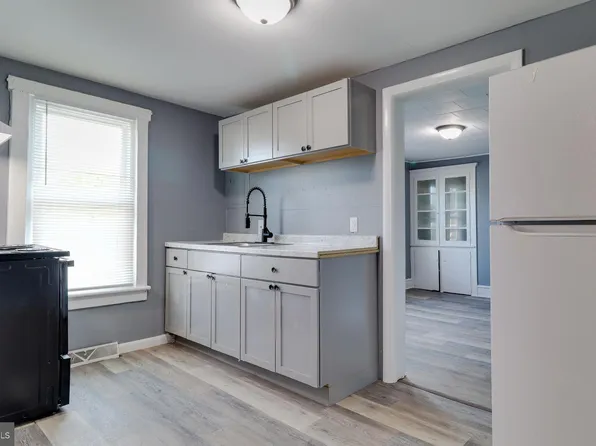 8-10 S Smith Ave, Penns Grove, NJ 08069