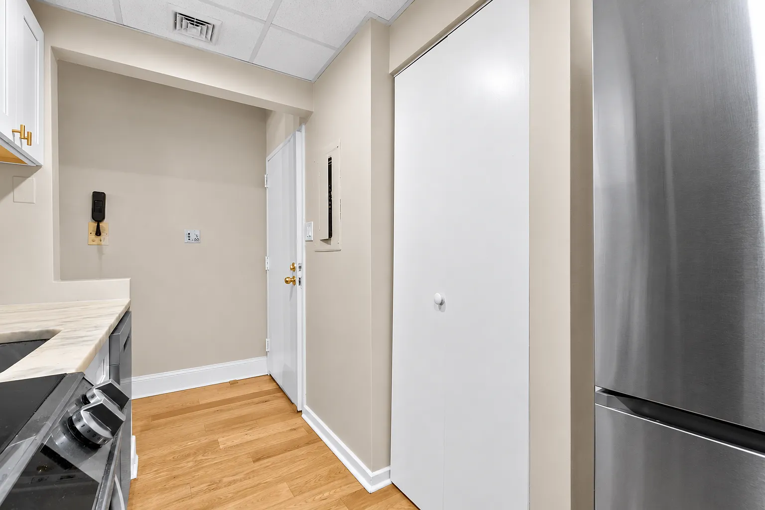 1 bed, 630 sqft, $1,800 — Photo 1