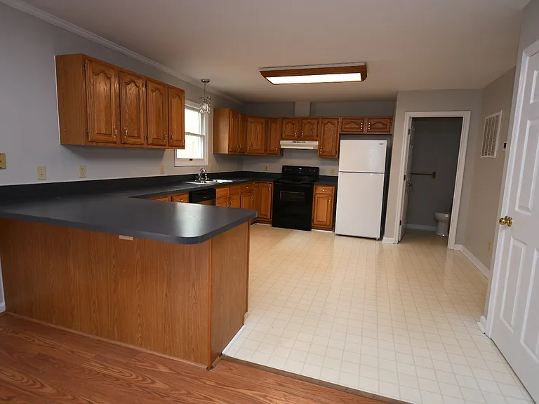 20503 Chestnut Ridge Dr — Photo 15