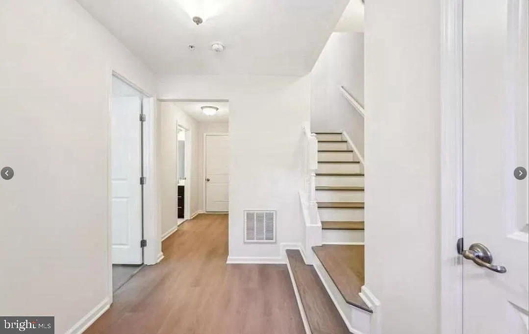 4 bed, 3.5 bath, 1680 sqft, $3,300 — Photo 3
