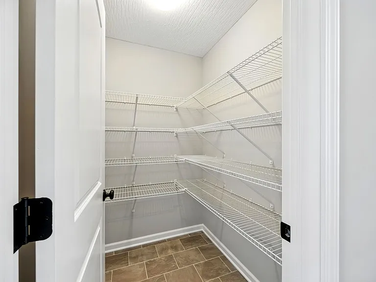 9440 Windsor Curv — Photo 16