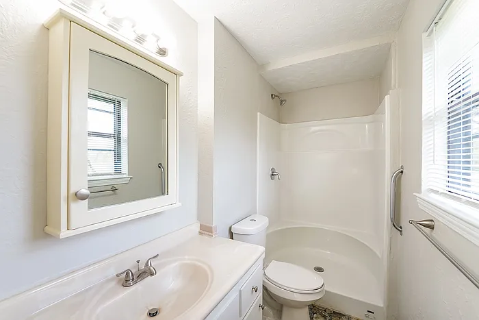 4390 Stone Ridge Cir — Photo 8
