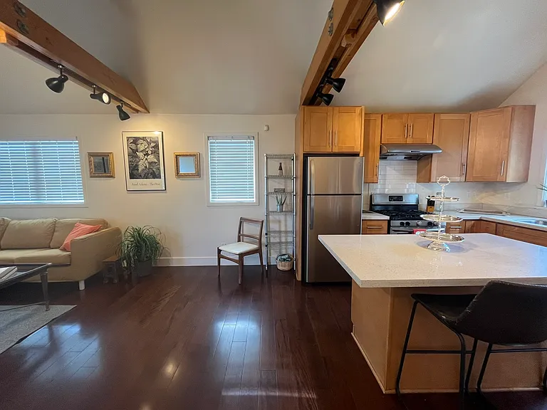 453 Ashton Ave — Photo 3