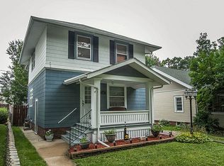940 Maplewood Dr NE, Cedar Rapids, IA 52402