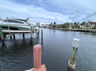 484 Commodore Cir, Delray Beach, FL 33483