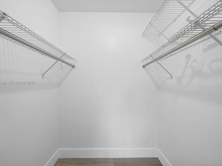 5130 NE 17th Ter #0 — Photo 11