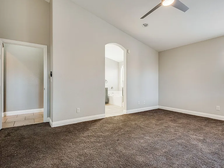 8950 Manalang Rd — Photo 25