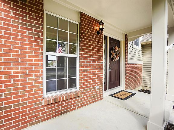 2nd image of 894 Village Green Pkwy