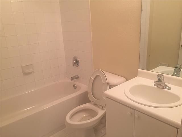 2nd image of 2612 SE 14th Ave