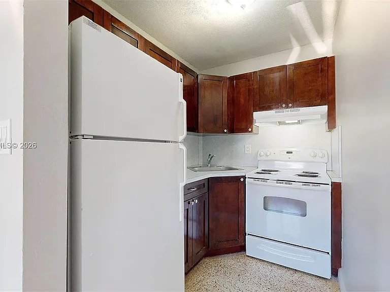 426 NW 13th Ave #2 — Photo 10