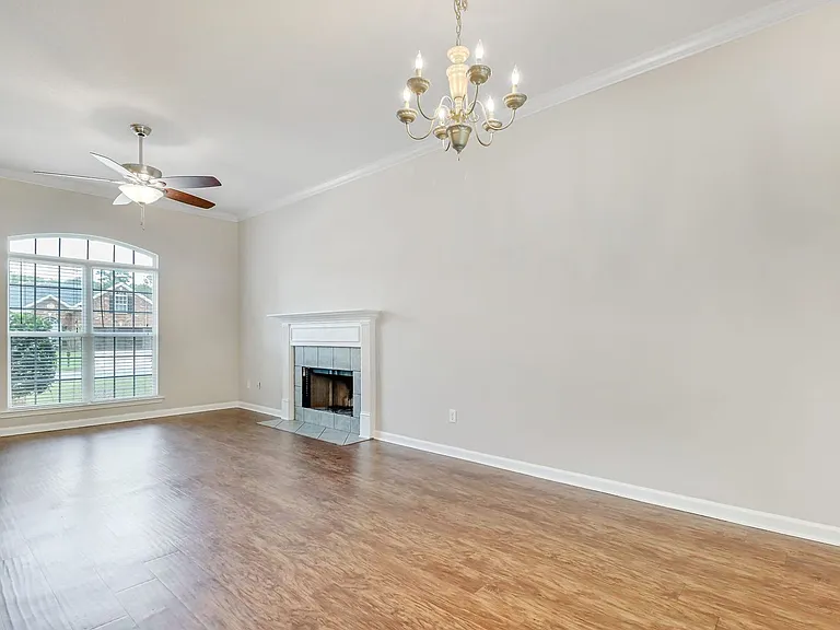 127 Williams Ave — Photo 10