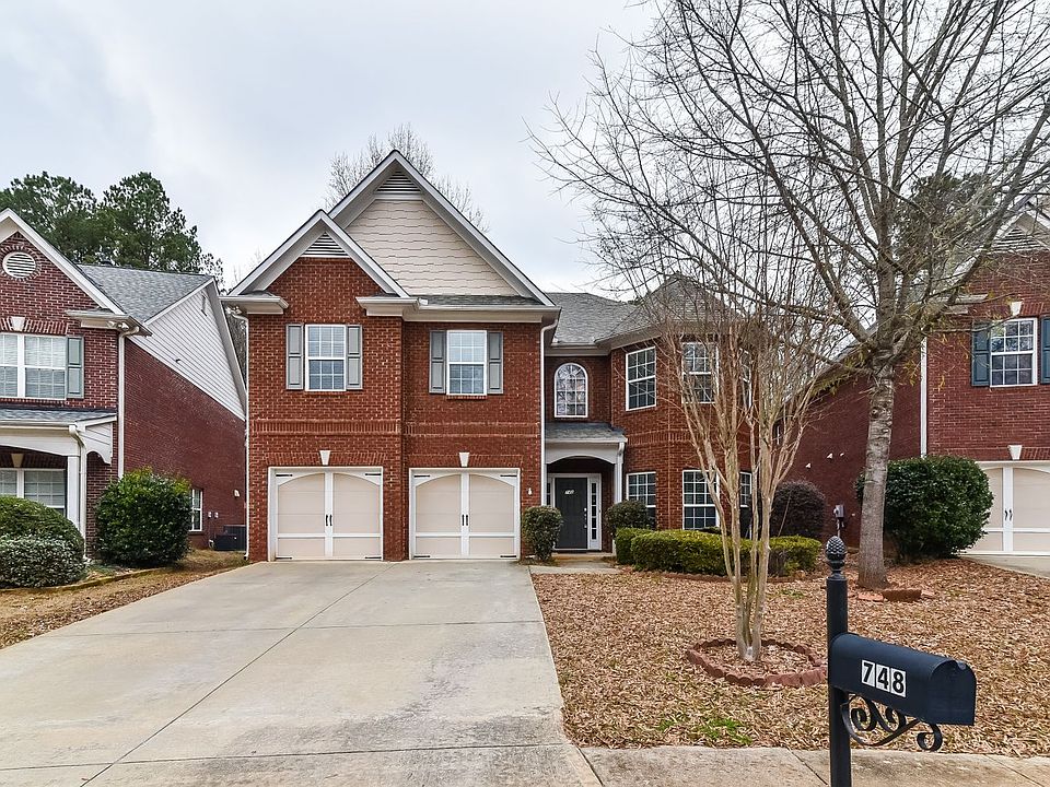 1st image of 748 Pine Cove Dr