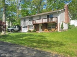 2 Beech Ct, Stockholm, NJ 07460