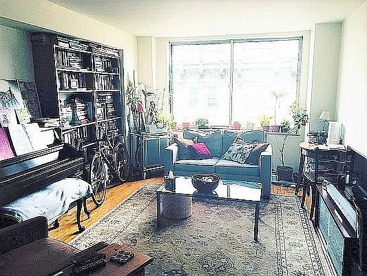 3rd image of 250 W 90th St APT 17G