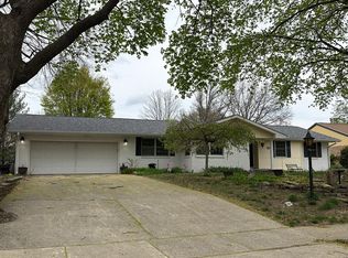 3104 Valley Brook Dr, Champaign, IL