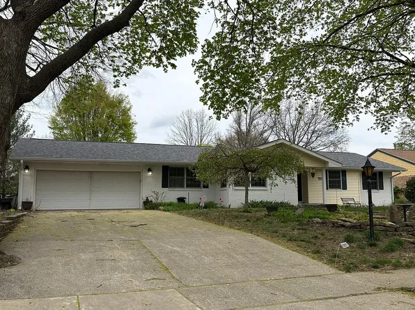 3104 Valley Brook Dr, Champaign, IL 61822