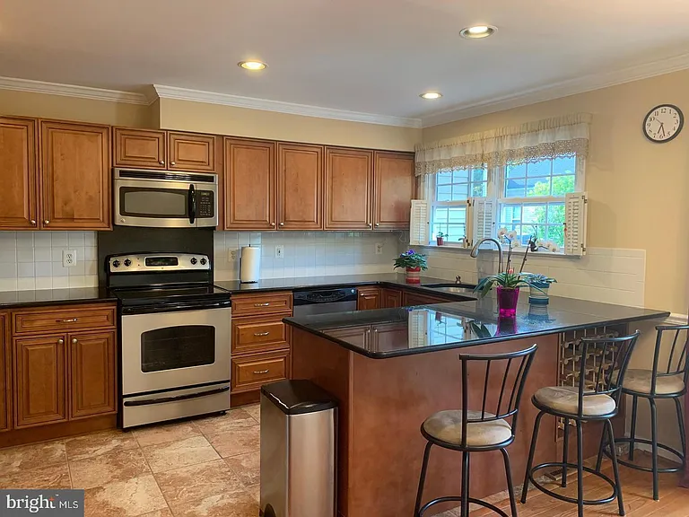 14106 Rocky Valley Dr — Photo 1