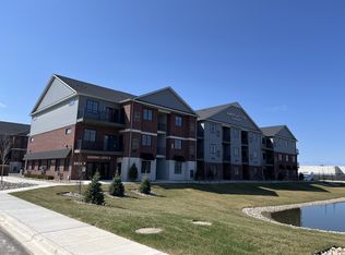 Marketplace Cove, Sterling Heights, MI 48312