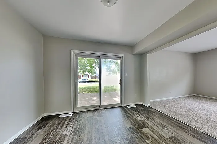 8 Lasonia Way — Photo 9
