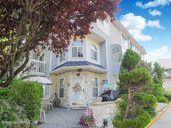 2nd image of 59 Country Dr E #64