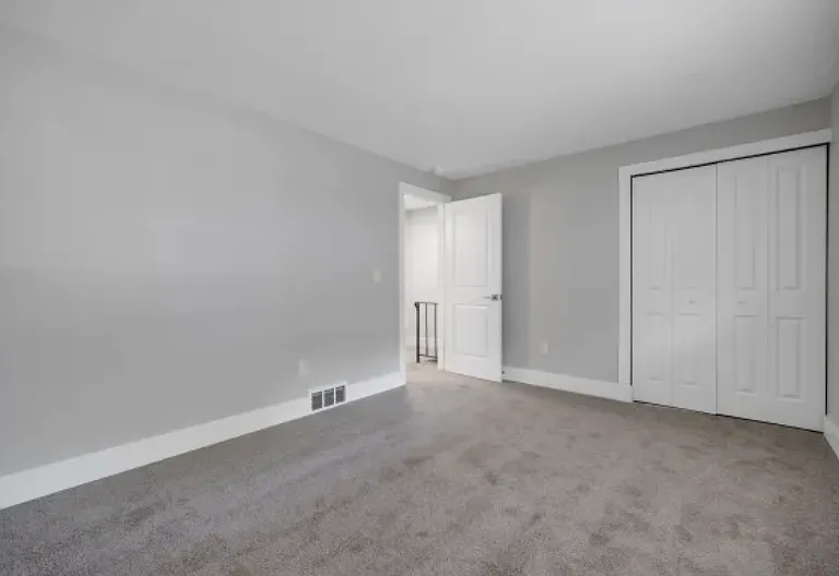 Valley Brook Townhomes — Photo 5