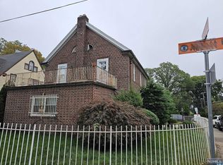 255 Bluff Rd, Fort Lee, NJ 07024