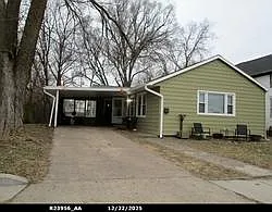 1117 NW Central Ave Photo 1