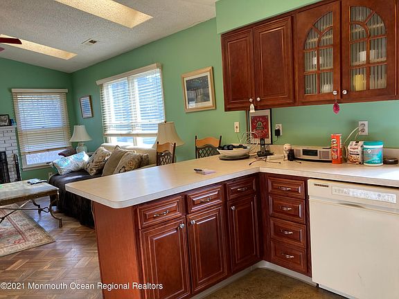 5th image of 1933 Quimby Ct