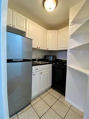 Rented by Charles Coutinho LLC | media 18