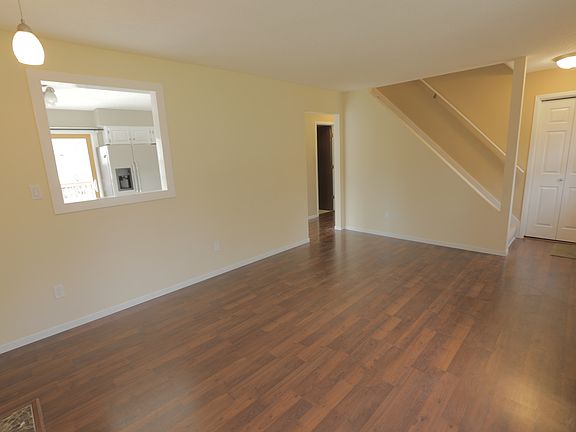5th image of 1502 NW Applewood St