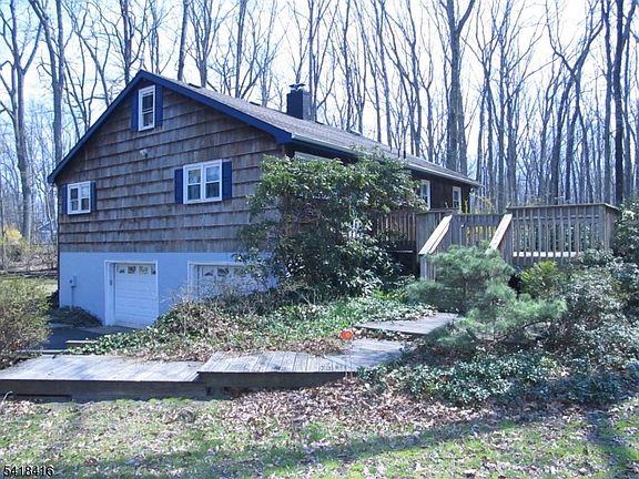 2nd image of 10 Hendrickson Dr