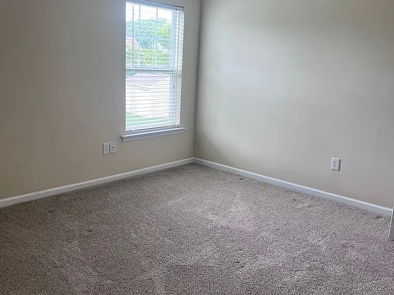 13 Hampshire Glen Pkwy — Photo 28