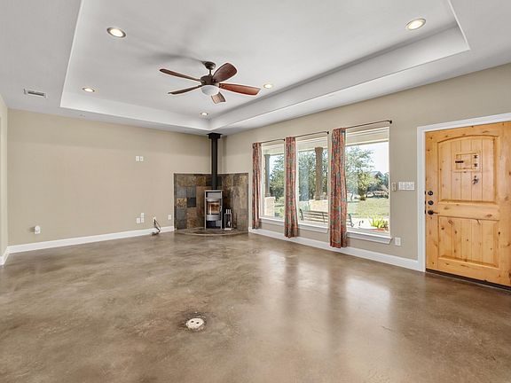 5th image of 2121 Martin Rd