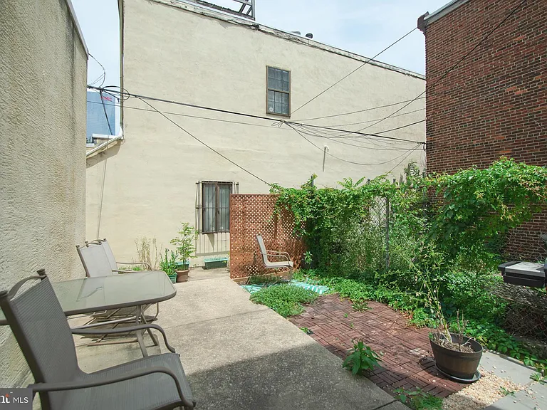 2619 South St #3 — Photo 22