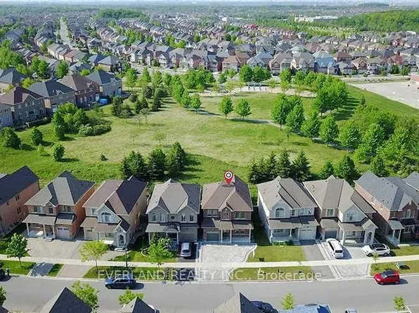 306 Hammersly Blvd, Markham, ON L6E 2C4