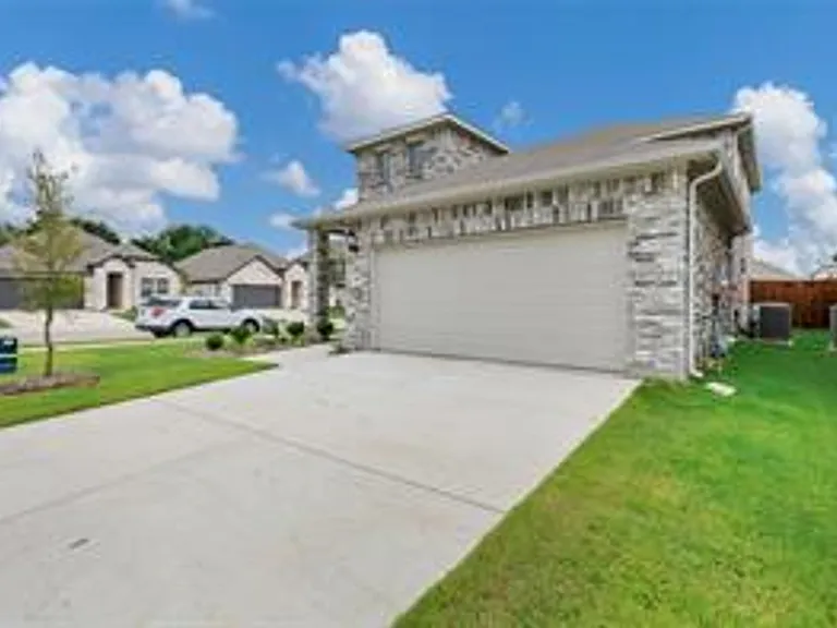 607 Willet Dr — Photo 3