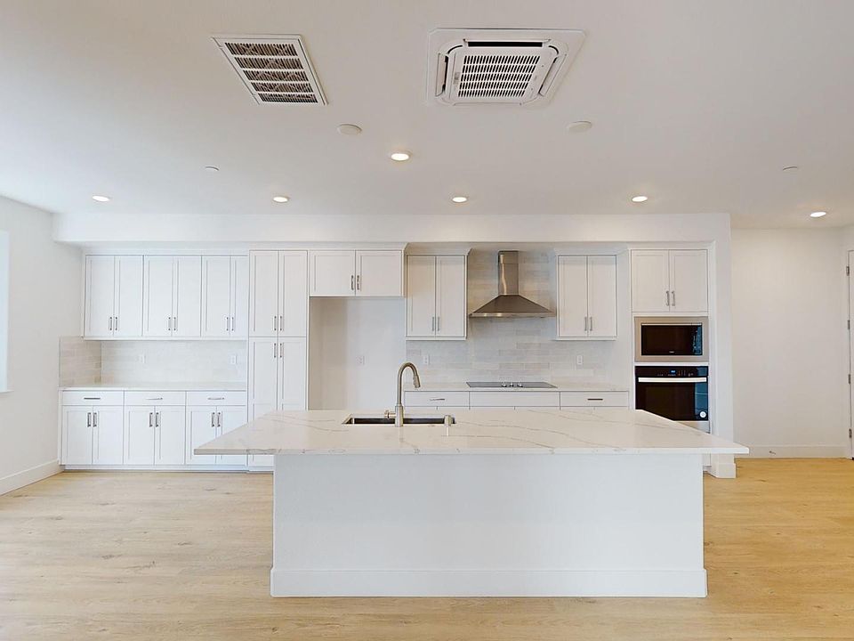 1st image of 3356 Petunia Ct #303