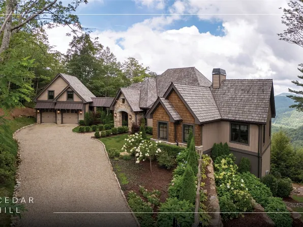 726 E Ridge Road, Cashiers, NC 28717