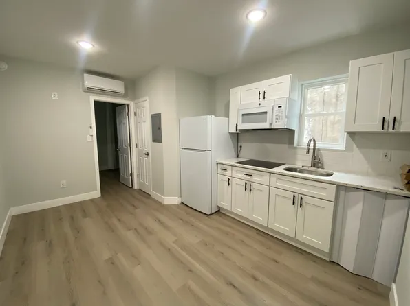 16 S 40th St #1, Philadelphia, PA 19104