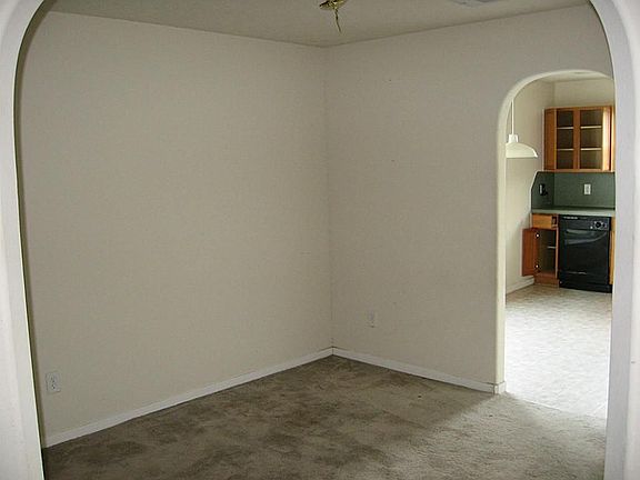 3rd image of 5222 Park Village Dr