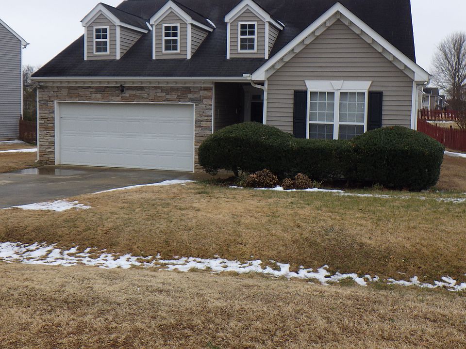 1st image of 300 Stansbury Ln