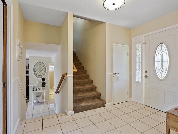 4th image of 105 Victoria Dr