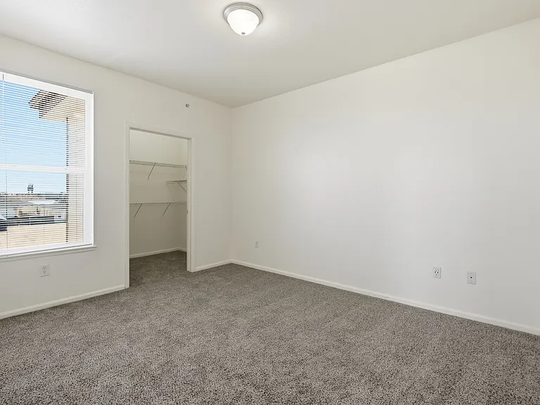 Pinecrest Apartments — Photo 32